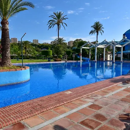 Benal Superb Front 1 Bedroom Apartment, Sleeps 5 アパート *