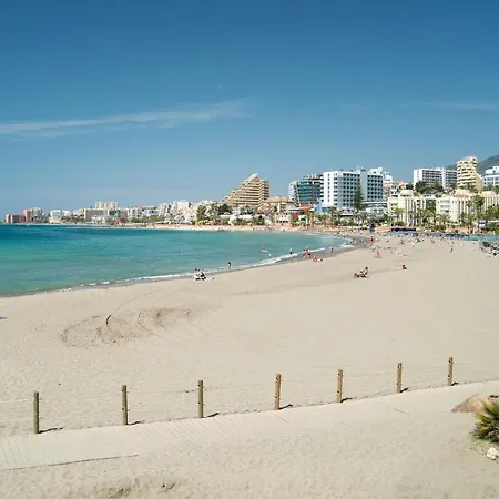 Benal Superb Front 1 Bedroom Apartment, Sleeps 5 شقة