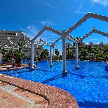 شقة Benal Superb Front 1 Bedroom Apartment, Sleeps 5 *